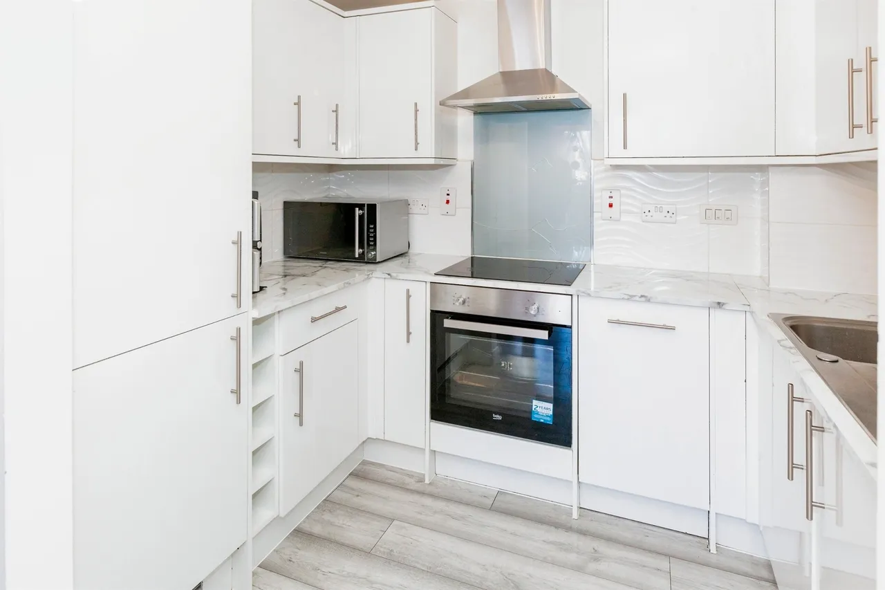 Mill Street, Slough, SL2, photo 5