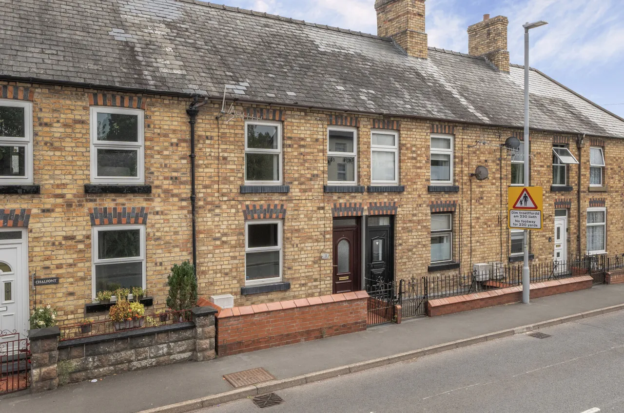 Bridge Street, Caersws, photo 24