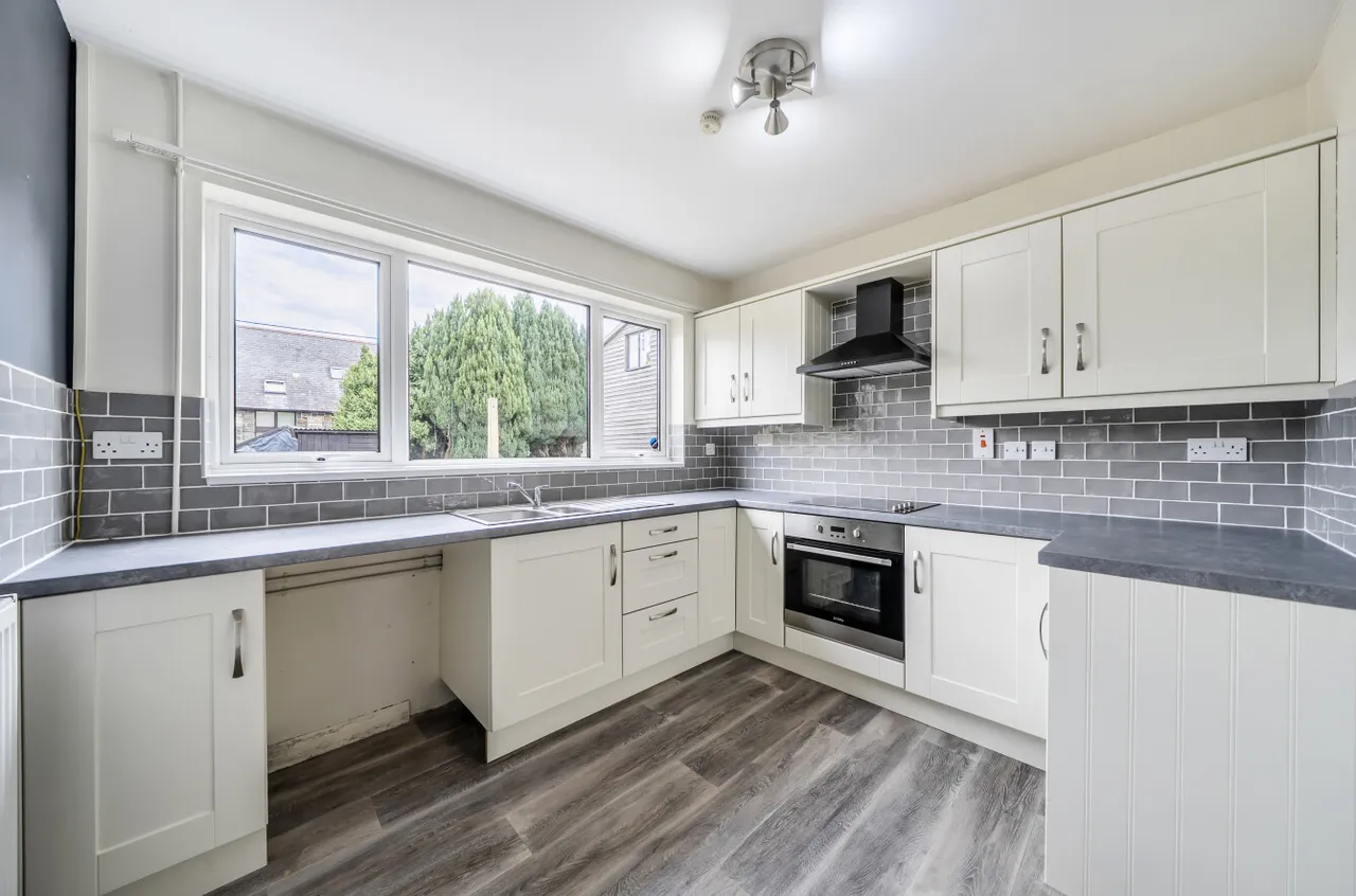 Bridge Street, Caersws, photo 2