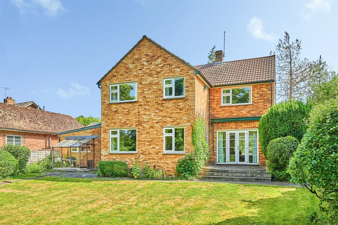 5 bed house for sale, Symonds Lane, Cambridge, CB21