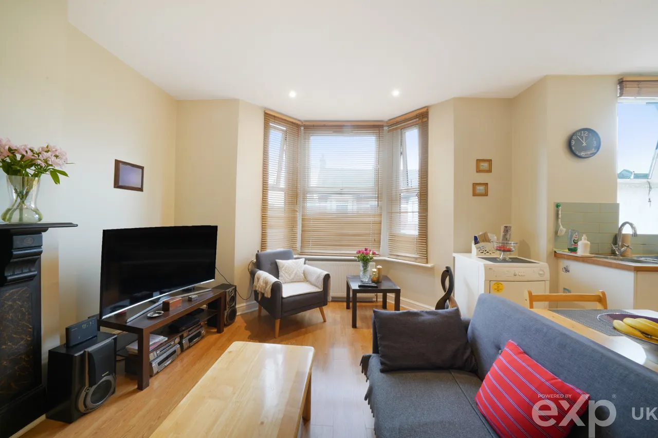 Sellons Avenue, Harlesden, London, NW10 4HL, photo 5