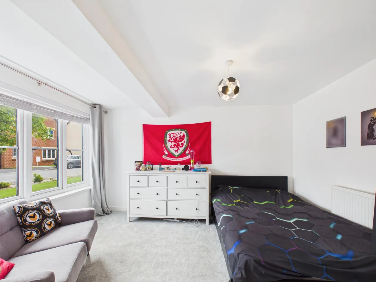 Hoelion Grove, Newport, NP10, photo 6