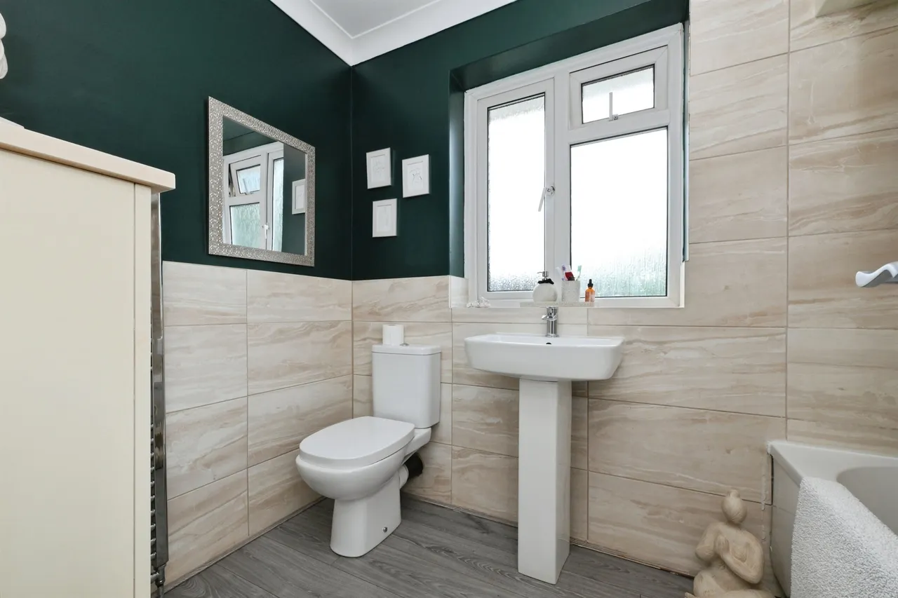 Bury Green Road, Cheshunt, EN7, photo 15