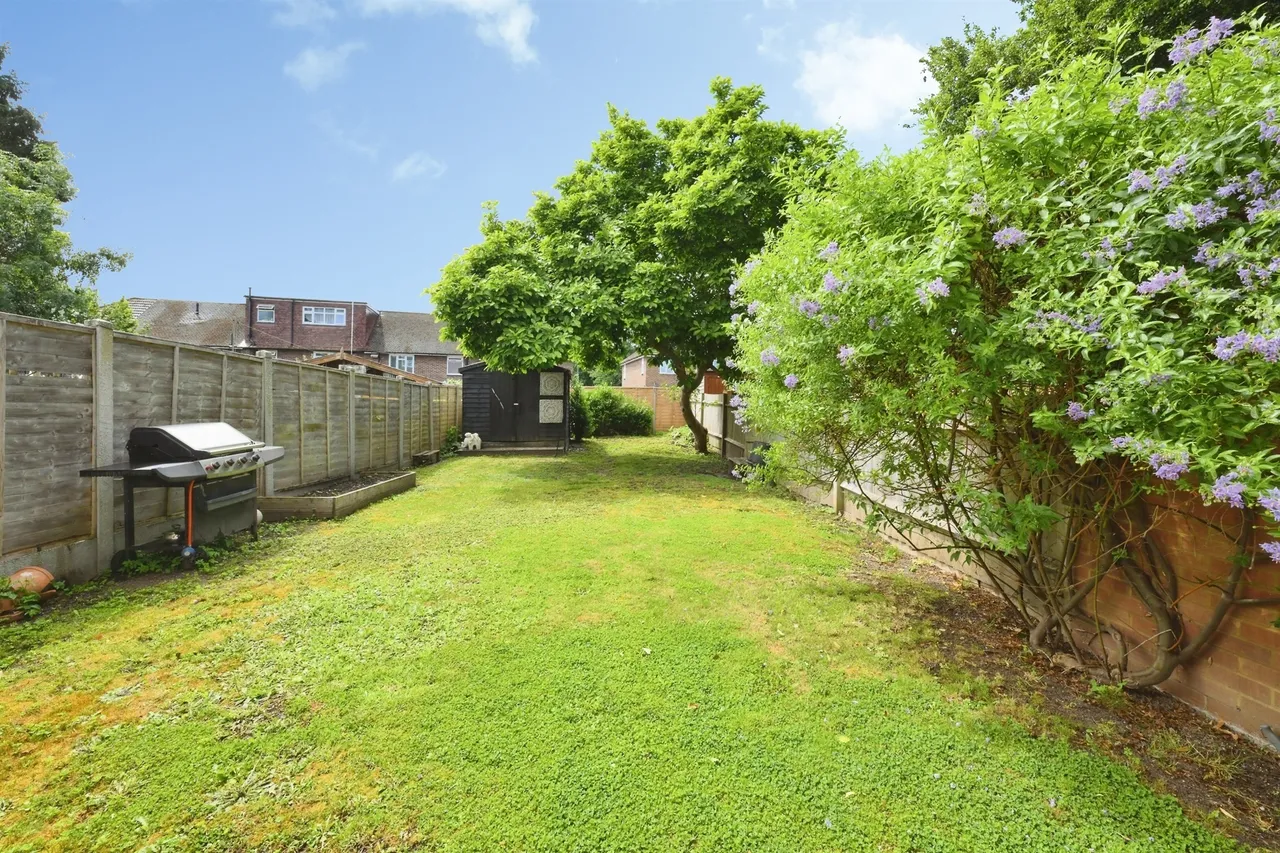 Bury Green Road, Cheshunt, EN7, photo 3