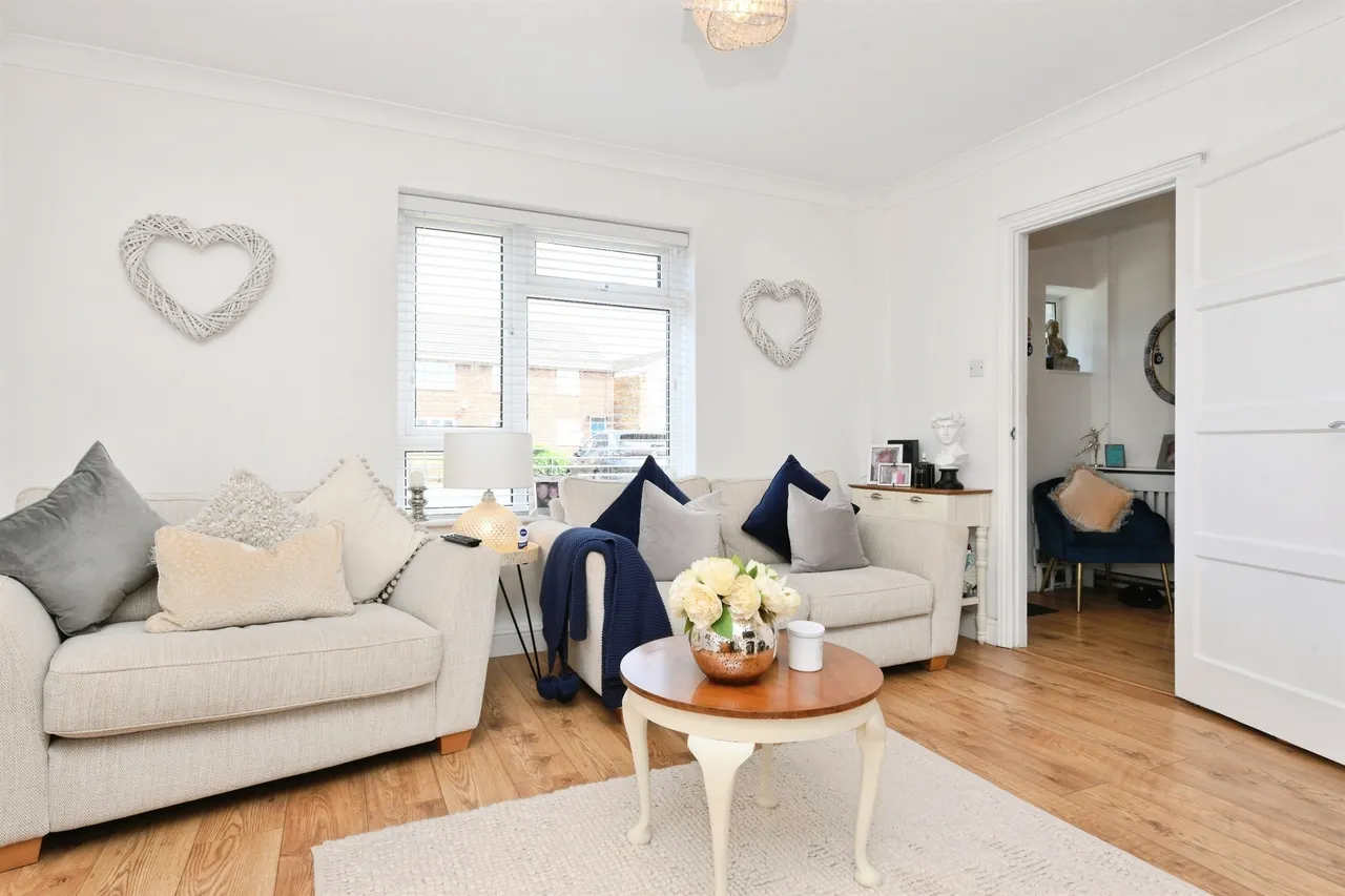 Bury Green Road, Cheshunt, EN7, photo 5