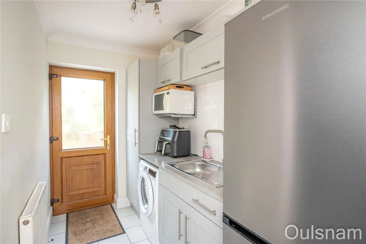 Perryfields Crescent, Bromsgrove, Worcestershire, B61 8ST, photo 12