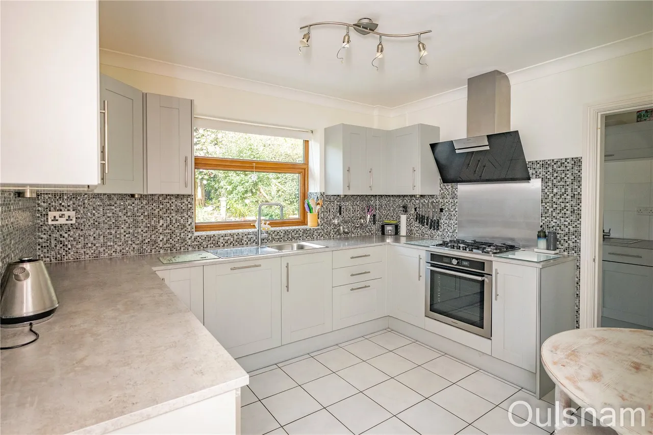 Perryfields Crescent, Bromsgrove, Worcestershire, B61 8ST, photo 9