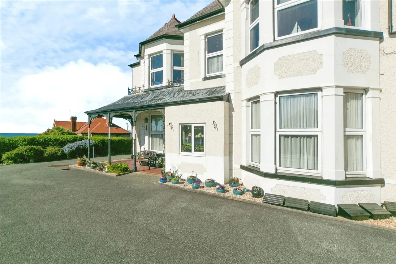 Queens Road, Old Colwyn, LL29, photo 13