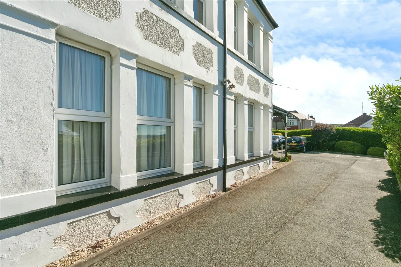 Queens Road, Old Colwyn, LL29, photo 15