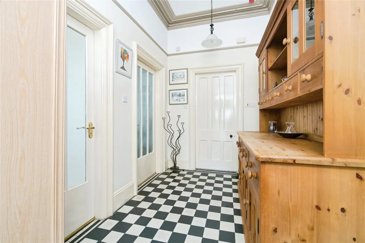 Queens Road, Old Colwyn, LL29, photo 5