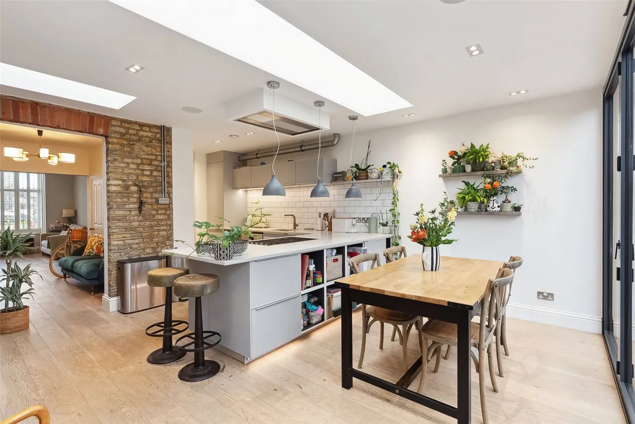 Percy Road, Hampton, TW12 2JW, photo 6