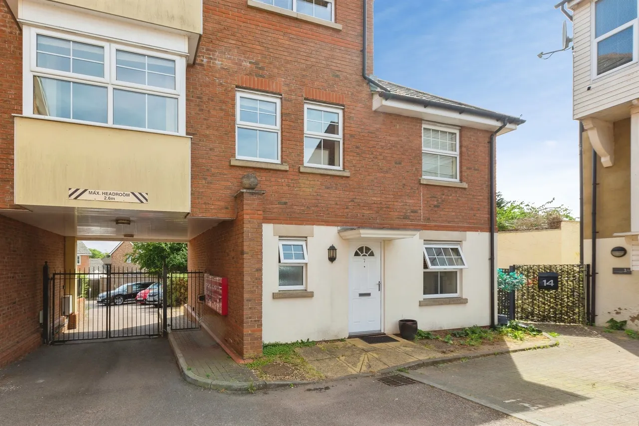 1 bed flat for sale, Hockliffe Road, Leighton Buzzard, LU7