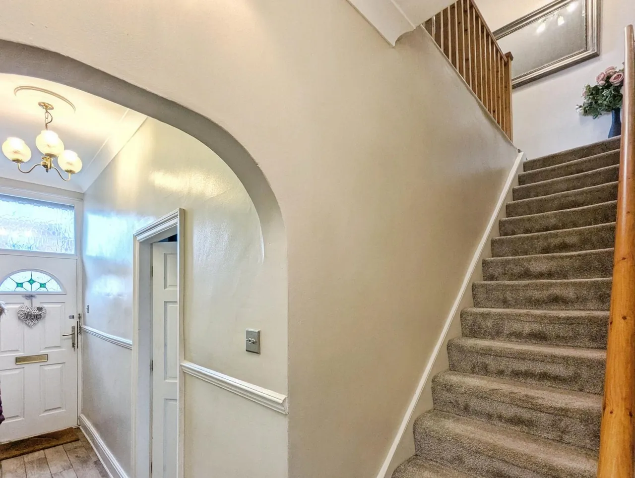 Flanshaw Lane, Wakefield, WF2, photo 5