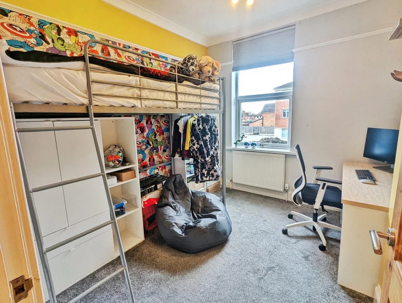 Flanshaw Lane, Wakefield, WF2, photo 7