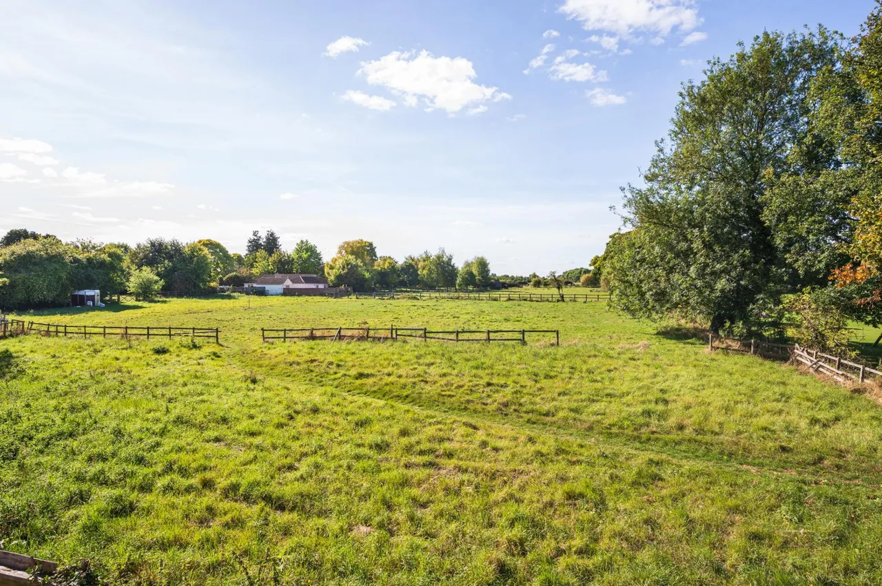 Dog Lane, Childrey, OX12, photo 11