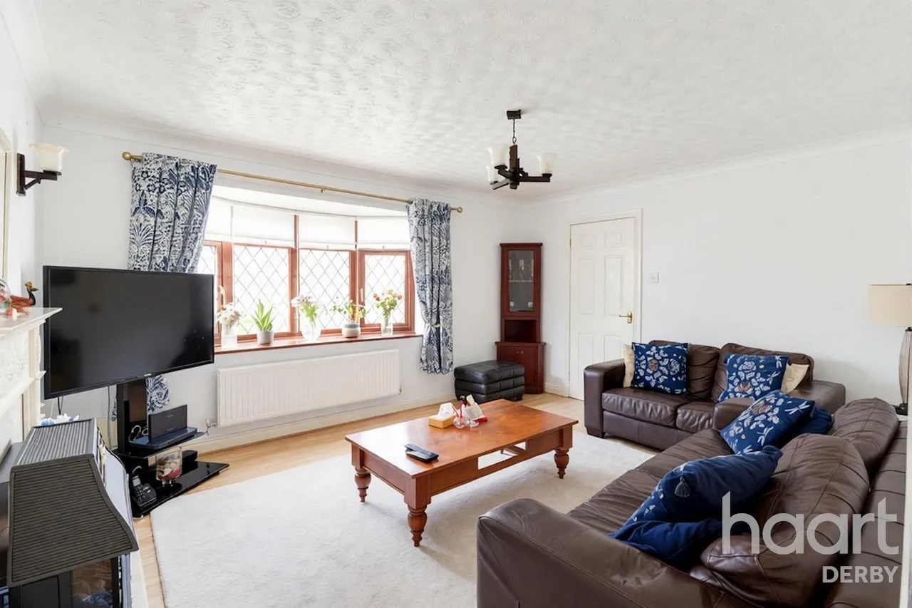 Rowan Close, Stenson Fields, DE24, photo 2