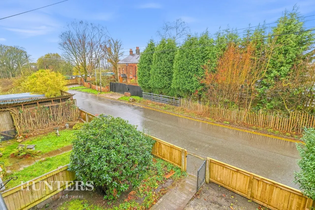 Knott Lanes, Bardsley, OL8, photo 17