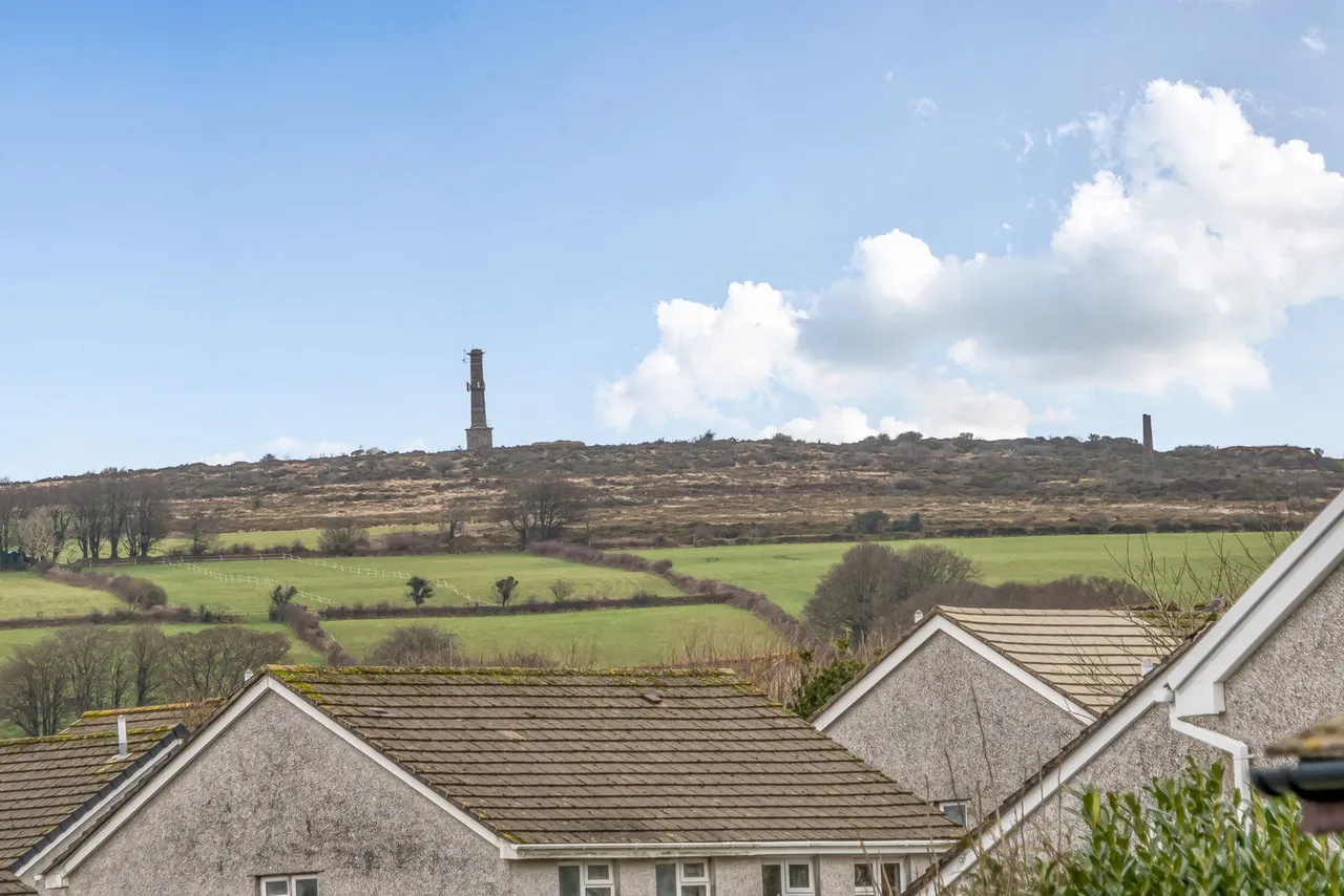 St. Therese Close, Callington, PL17, photo 13