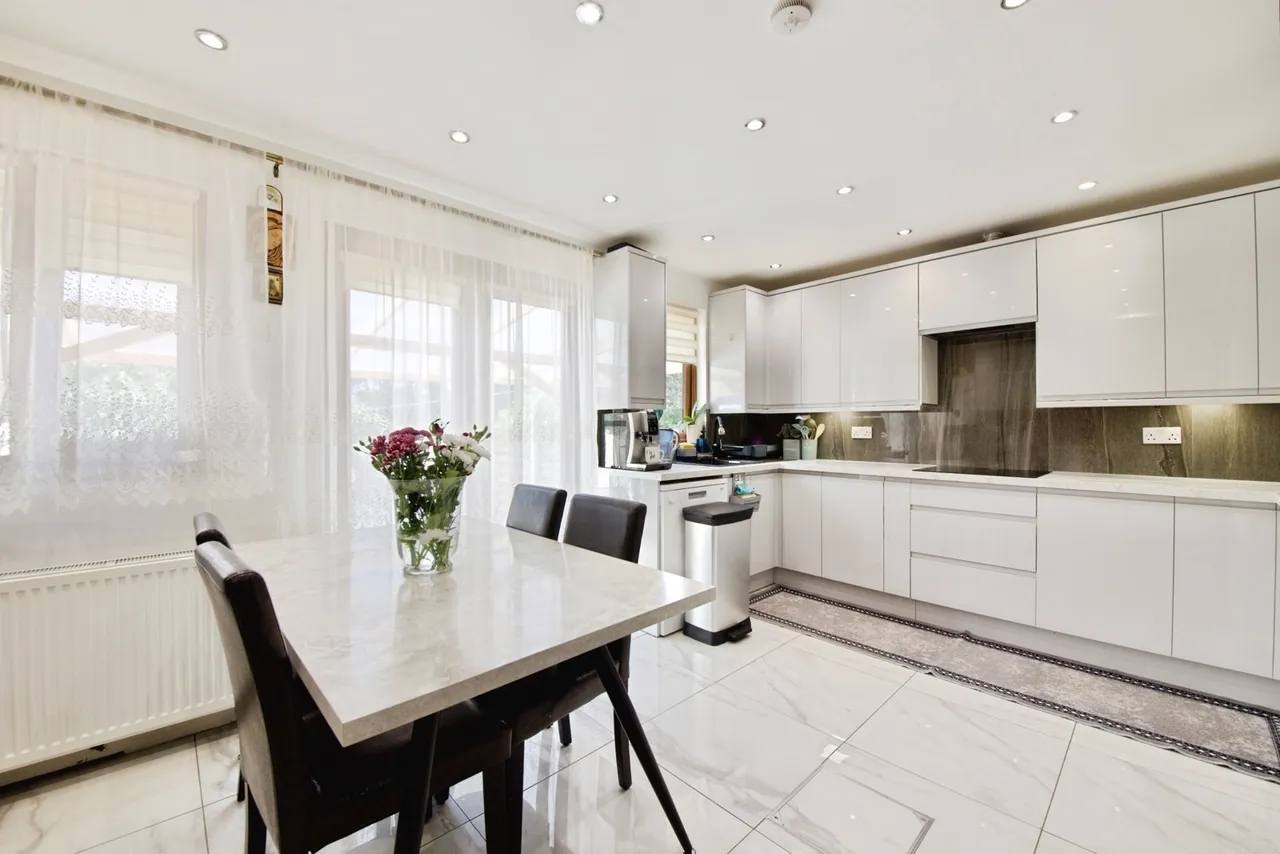 Gorseway, Romford, RM7, photo 8