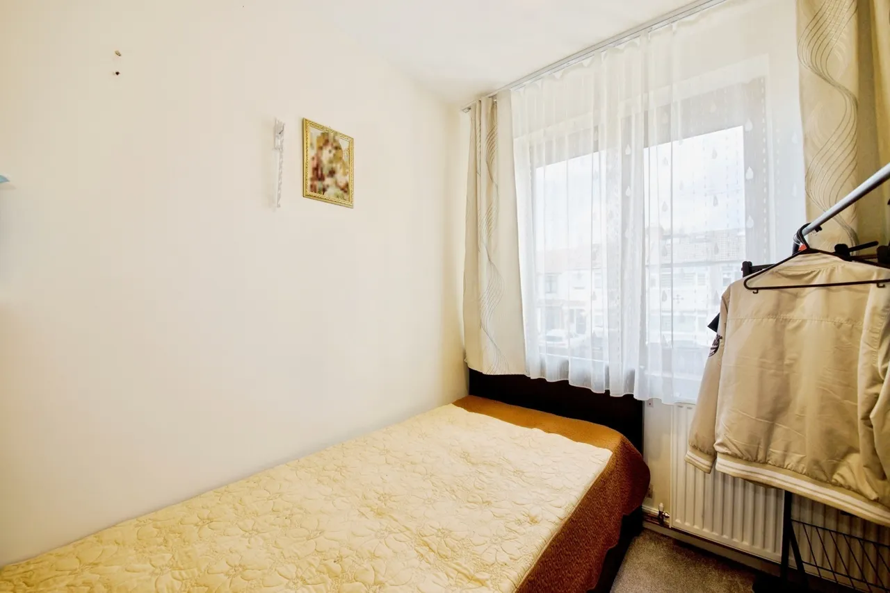 Gorseway, Romford, RM7, photo 16