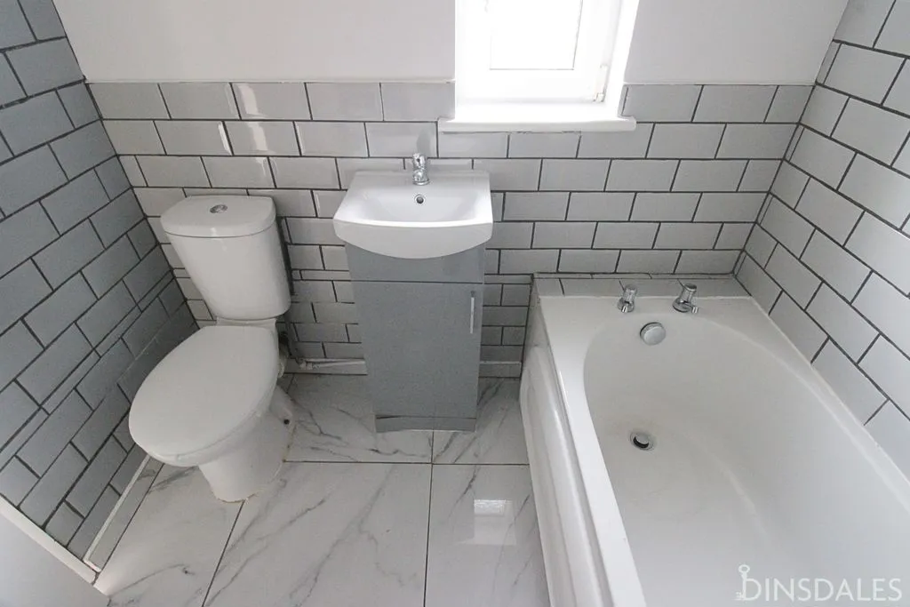North Cliffe Lane Thornton, Bradford BD13 3DT, photo 4
