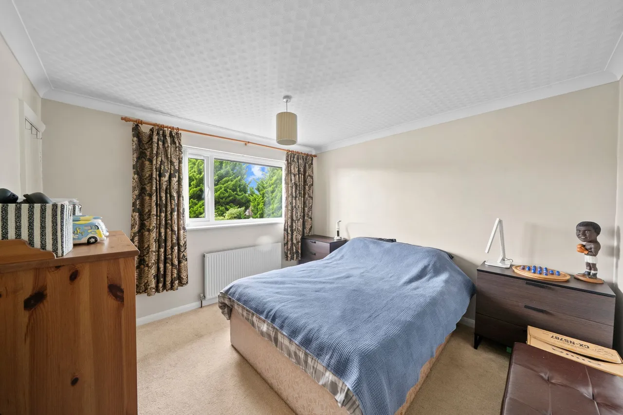 Ringley Avenue, Golborne, WA3, photo 13