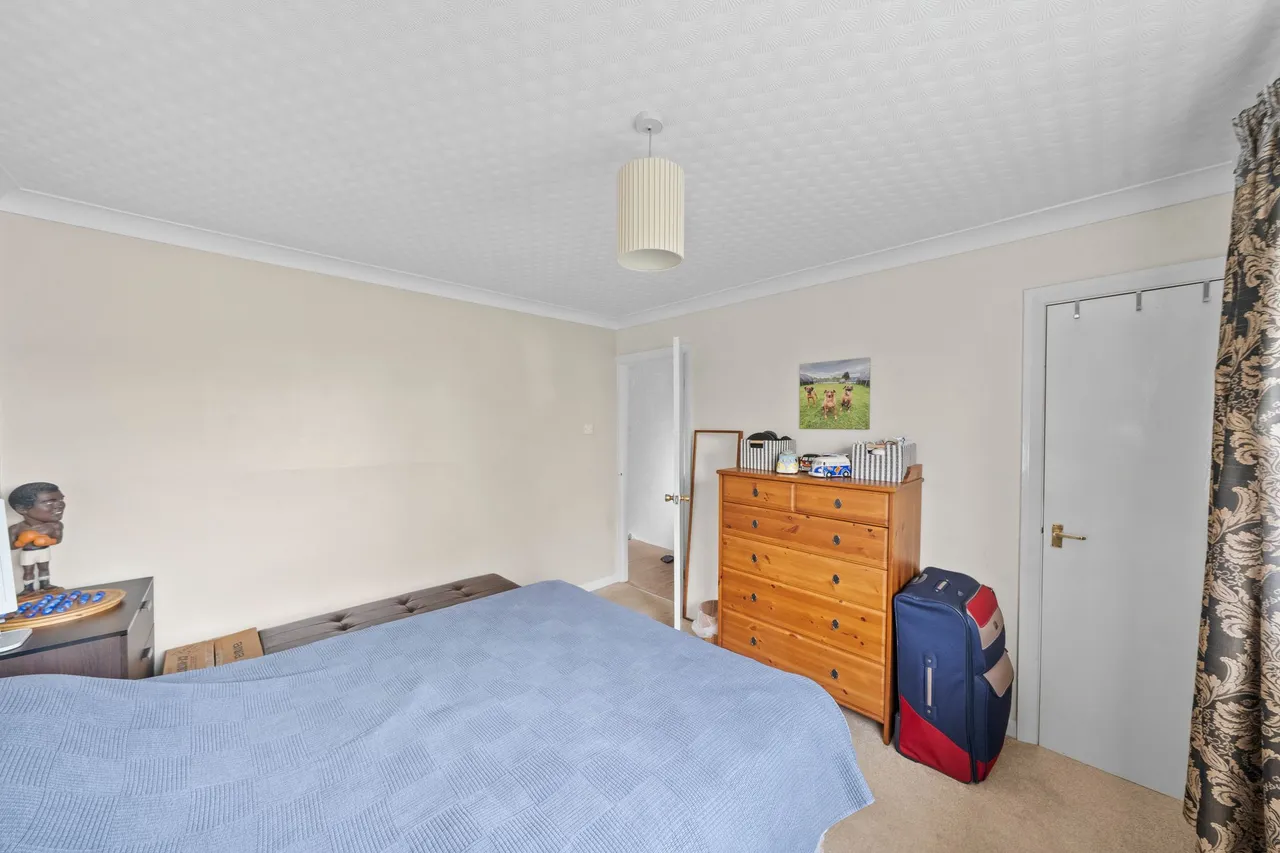 Ringley Avenue, Golborne, WA3, photo 14