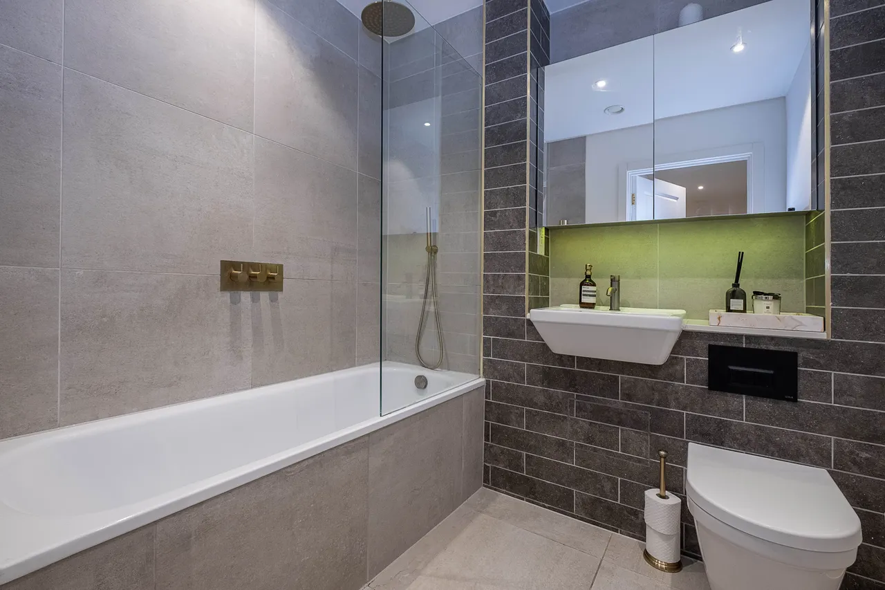 Ravensbury Terrace, London, SW18, photo 8