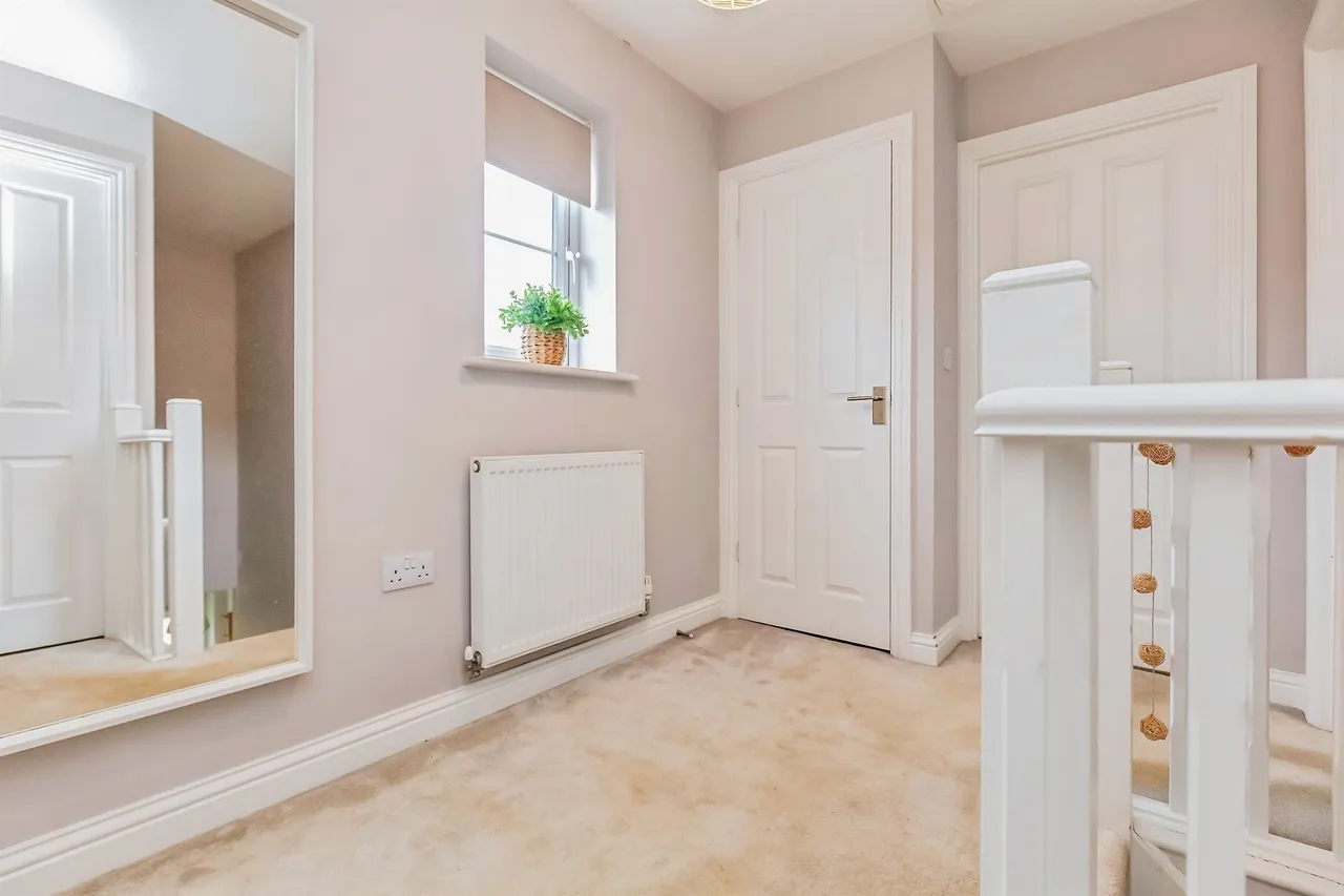 St. Marys Avenue, Wittering, PE8, photo 18