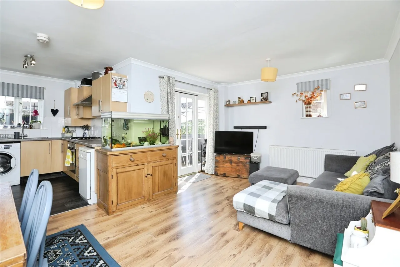 Crown Road, Sittingbourne, Kent, ME10, photo 7