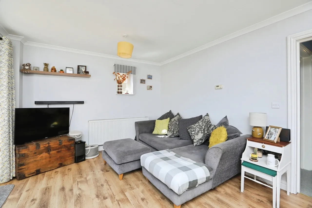 Crown Road, Sittingbourne, Kent, ME10, photo 6