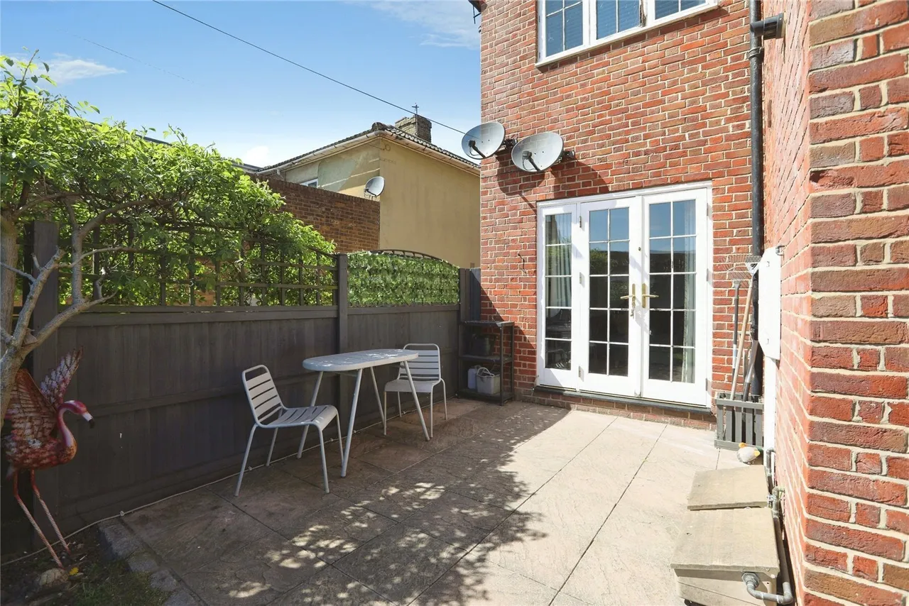 Crown Road, Sittingbourne, Kent, ME10, photo 9