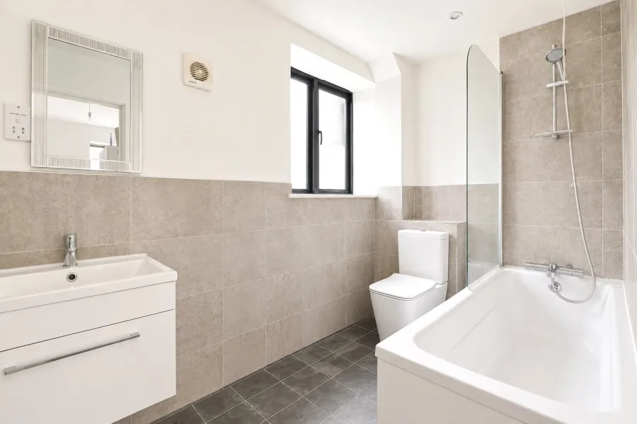 with 3 bedrooms in Harlow, CM17, photo 10