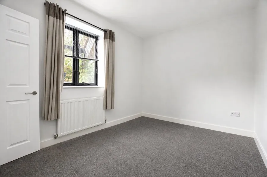 with 3 bedrooms in Harlow, CM17, photo 9