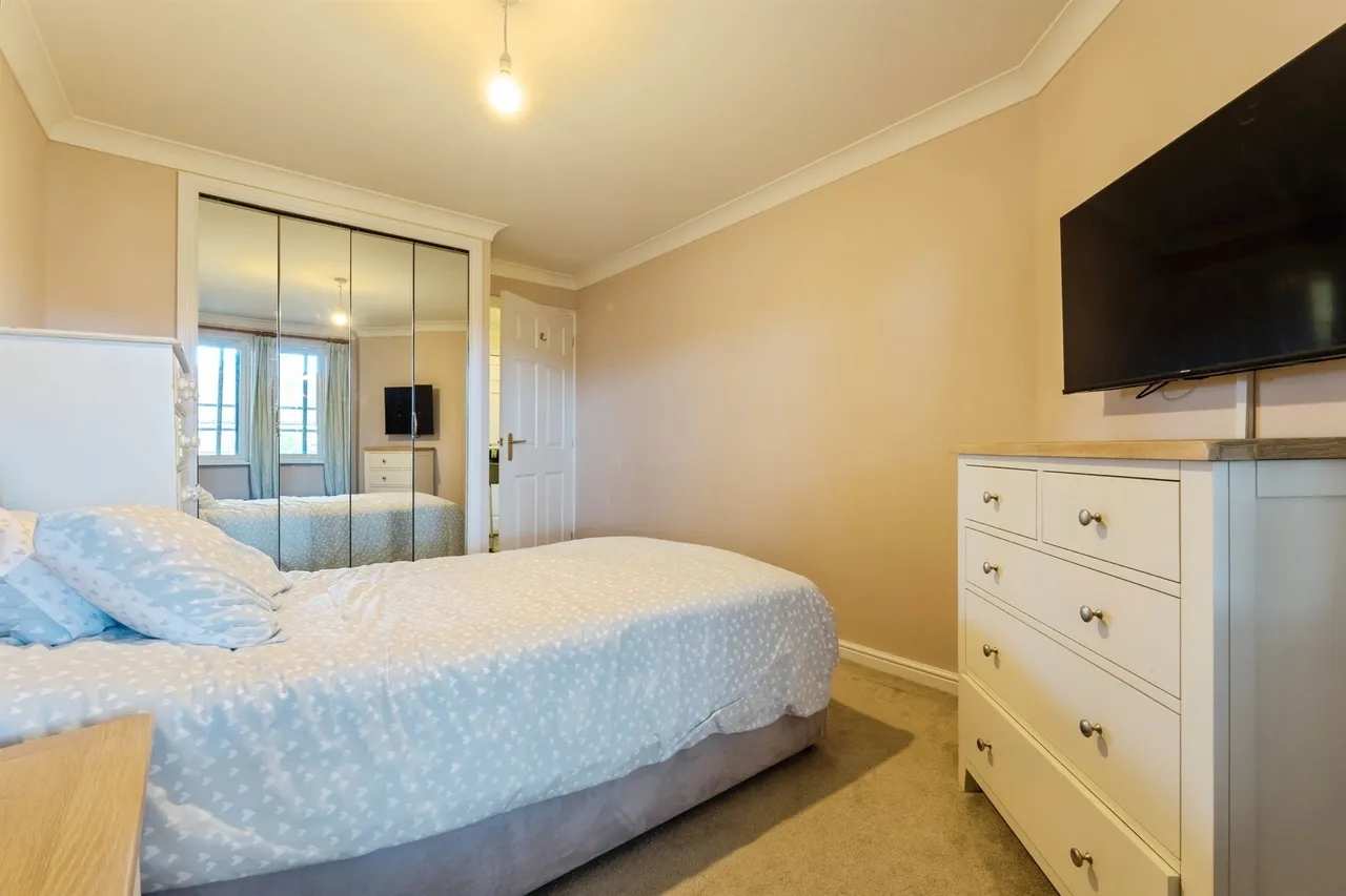 Hanbury Court, Thetford, photo 6