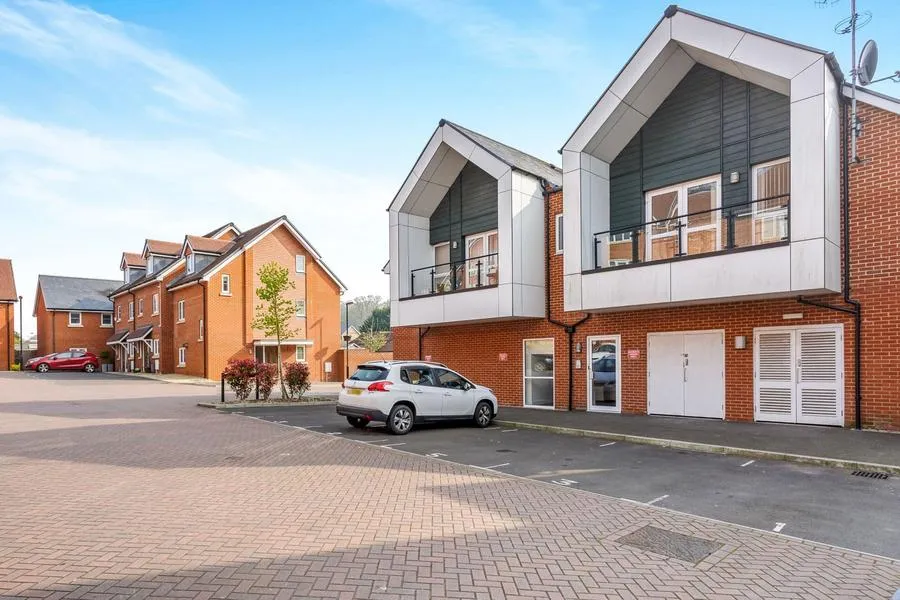 1 bed flat to rent, Oasthouse Drive, Horndean, PO8