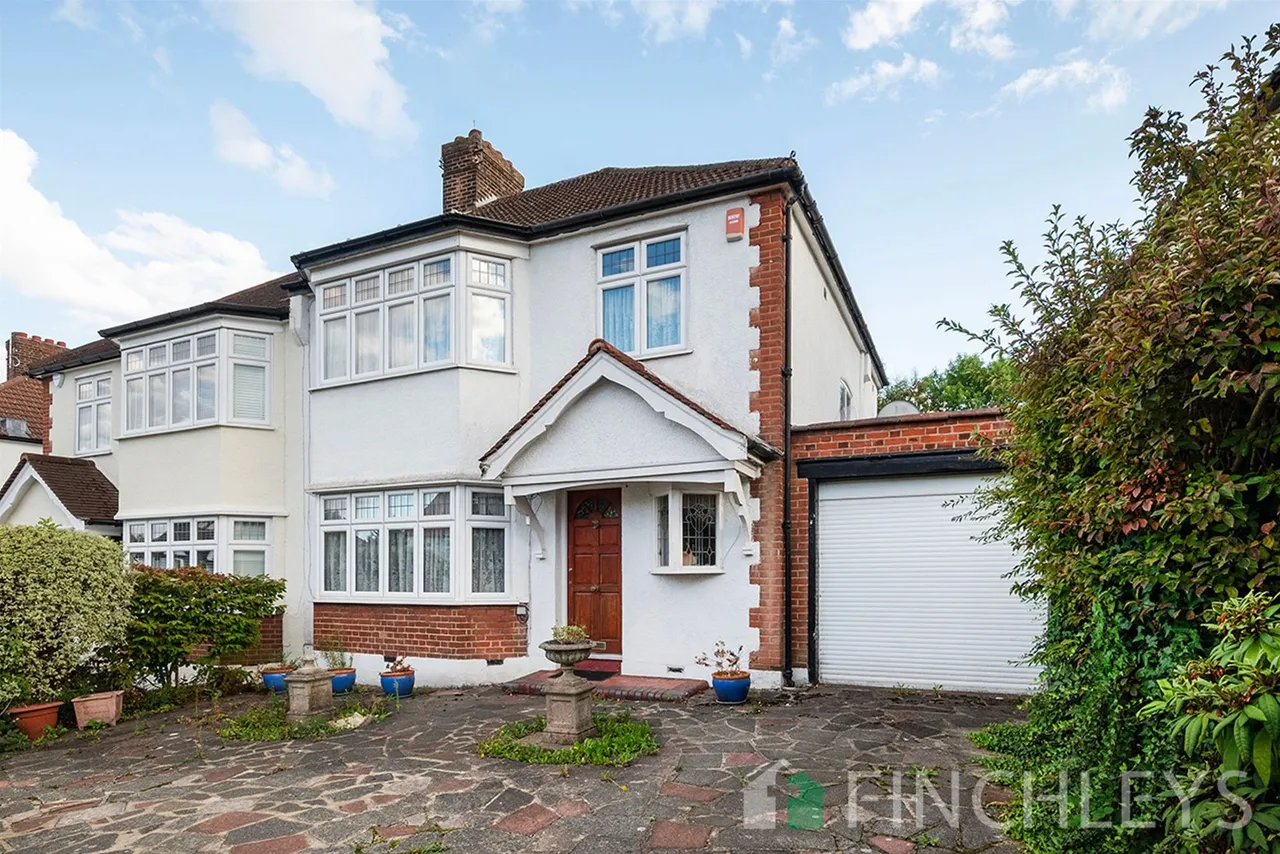 3 bed house for sale, Park Way, London, N20