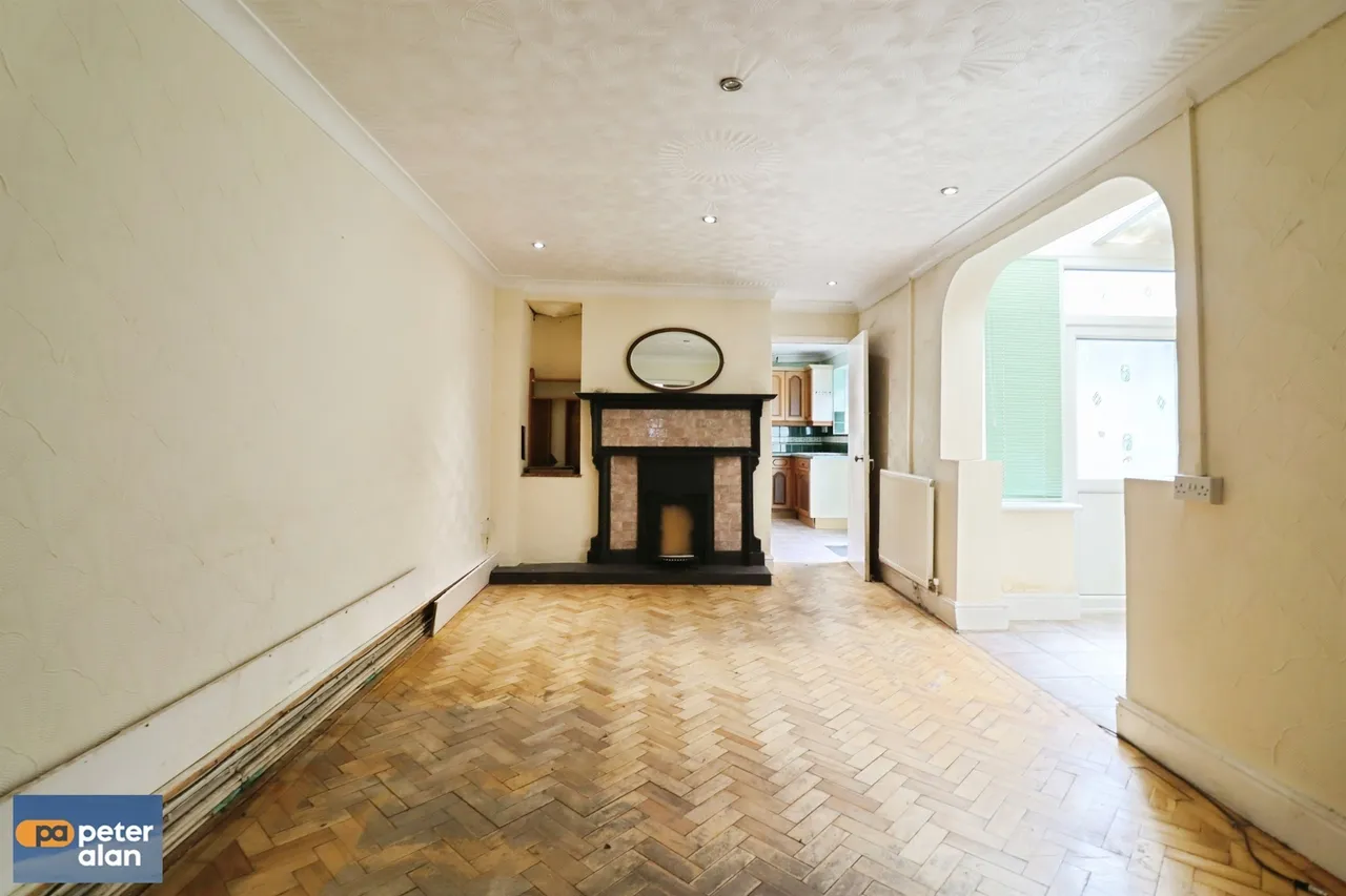 Cowbridge Road East Cardiff, CF5, photo 2
