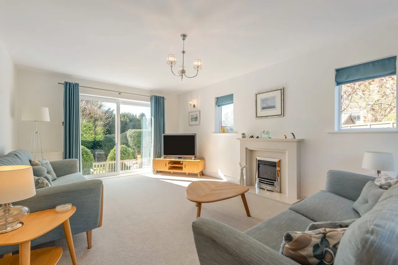 The Fairway, Rowlands Castle, Hampshire, PO9 6AQ, photo 4