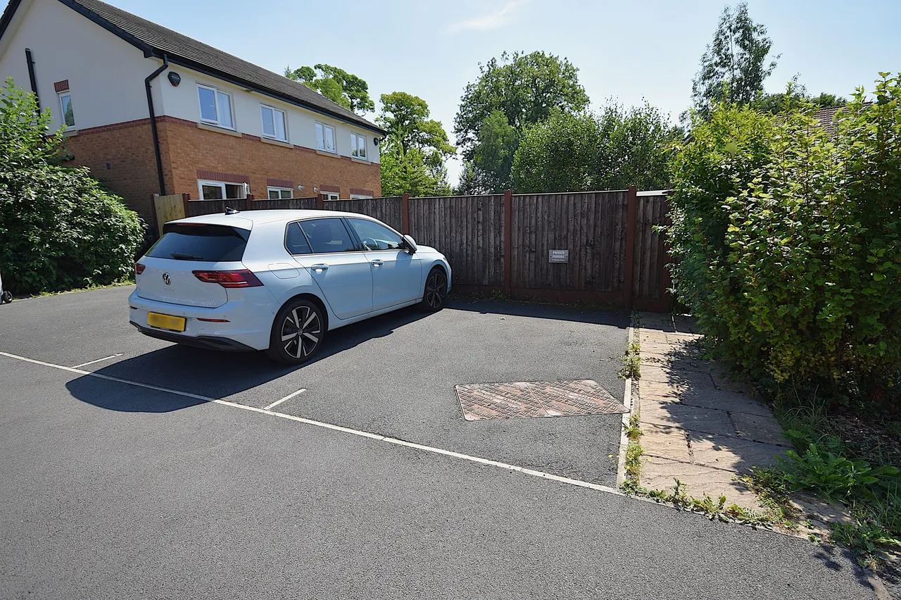 Webbs Close, Macclesfield, photo 22