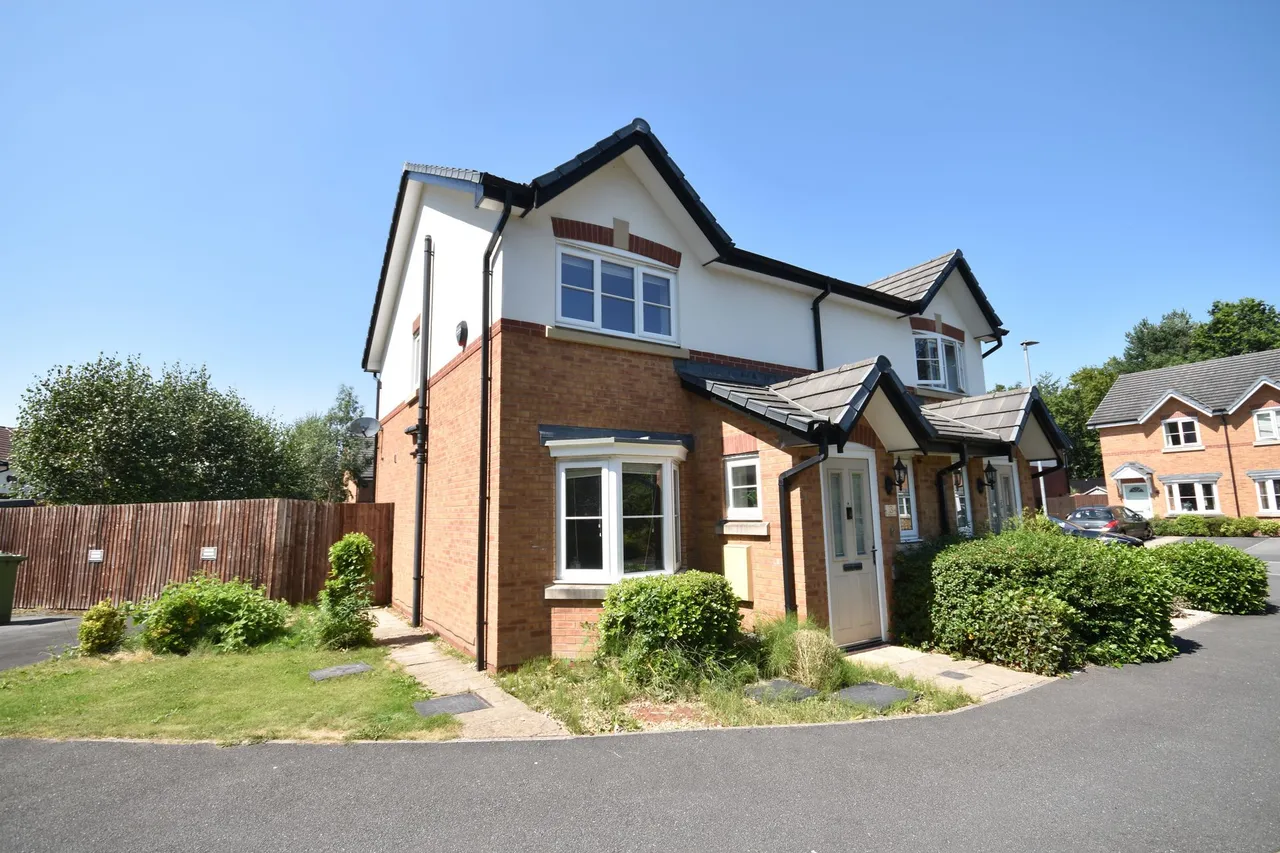 3 bed house for sale, Webbs Close, Macclesfield