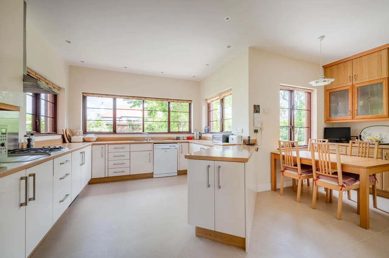 The Cairns, belmont, BT4, photo 18