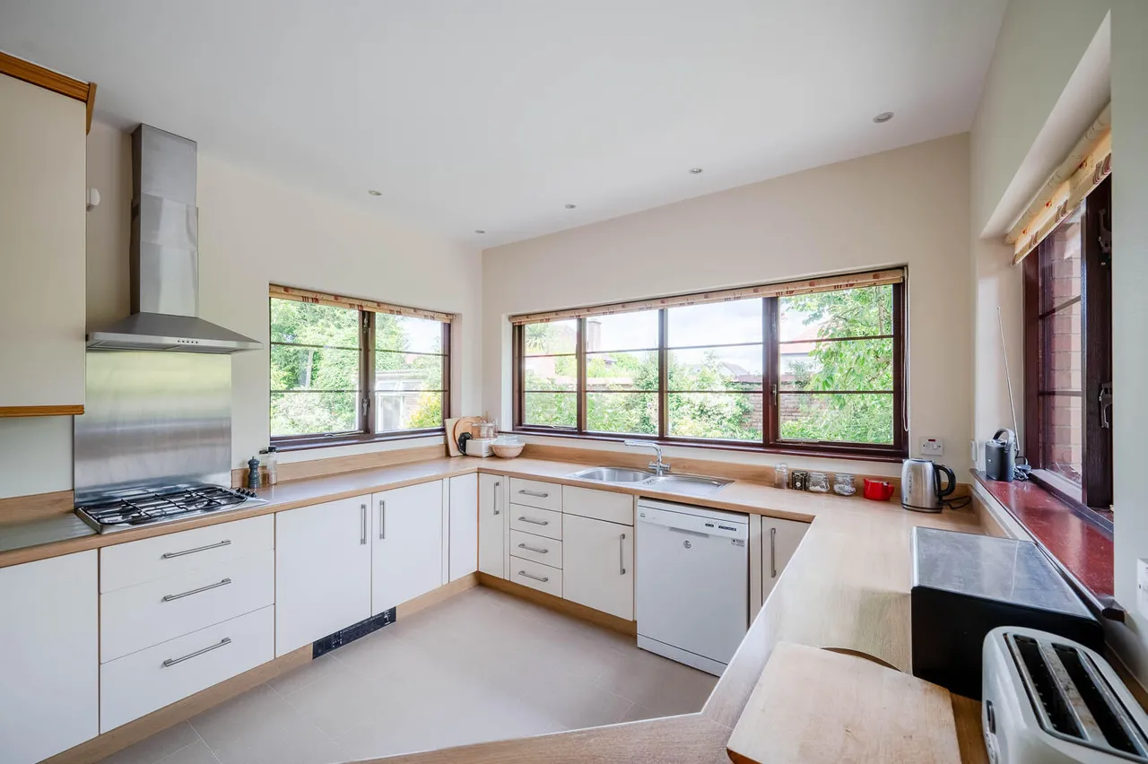 The Cairns, belmont, BT4, photo 20
