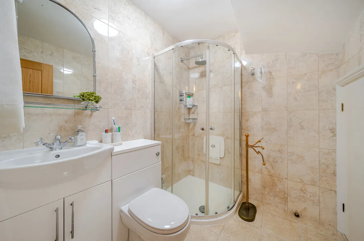 Hardwick Green, London, W13, photo 3