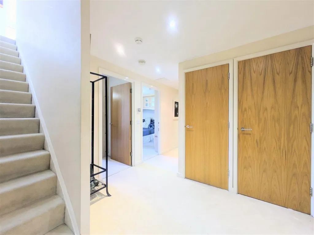 Northolt Road, Harrow, HA2, photo 10