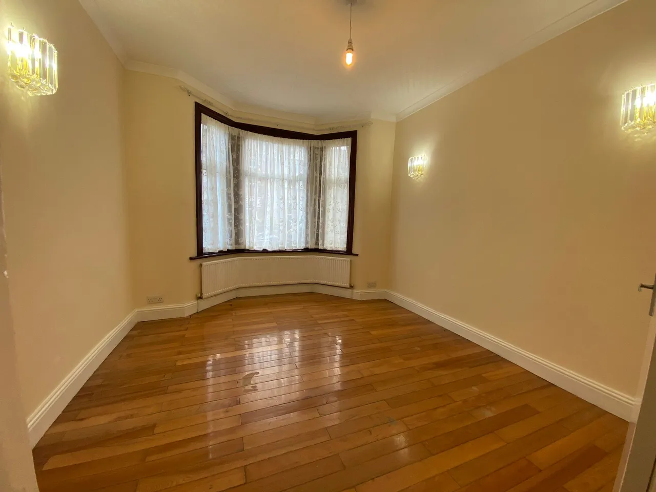 Streatfeild Avenue, London, E6, photo 2