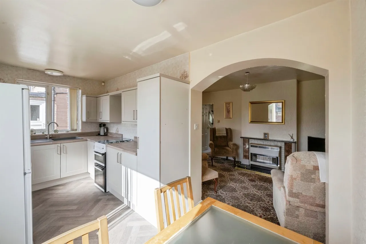 Wroxham Way, Cusworth, Doncaster, photo 4