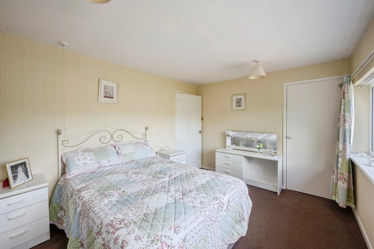 Wroxham Way, Cusworth, Doncaster, photo 8