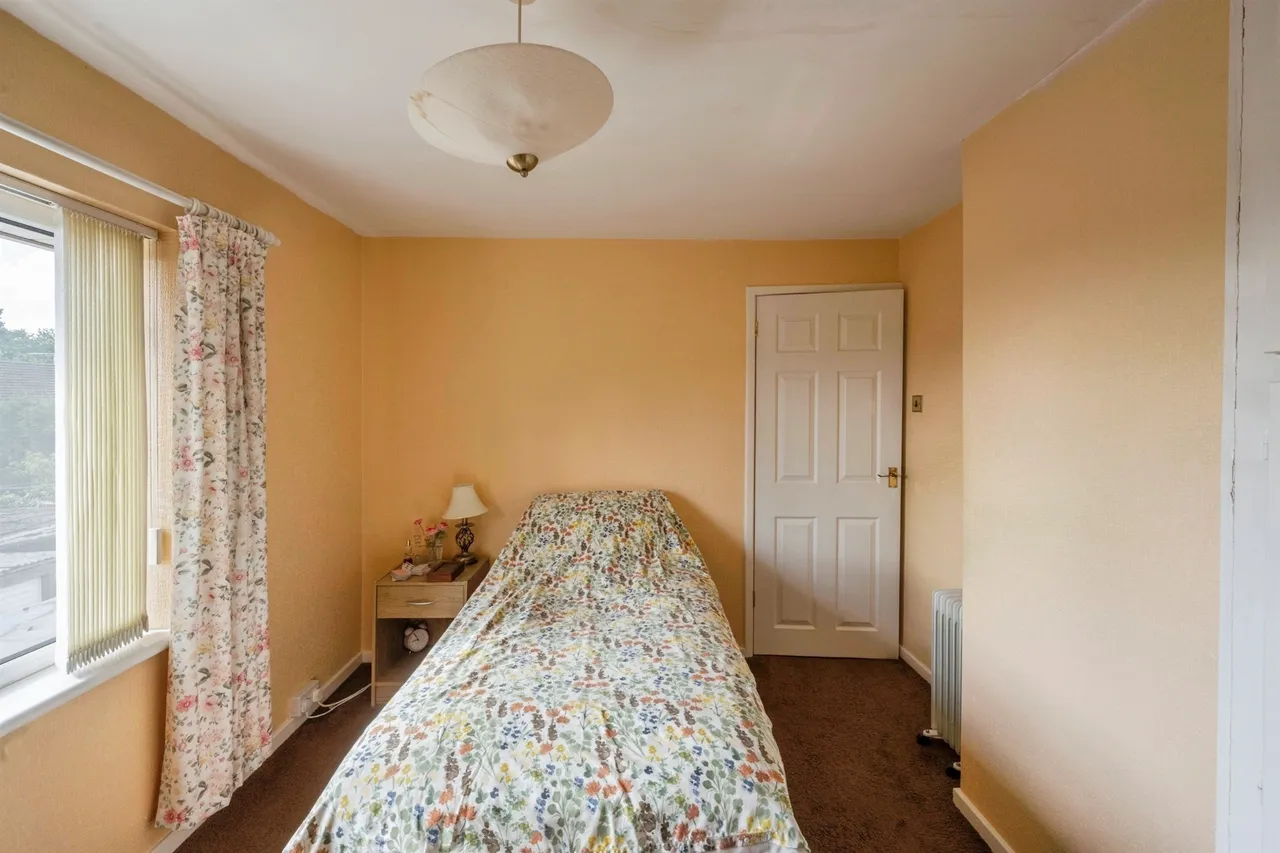 Wroxham Way, Cusworth, Doncaster, photo 10