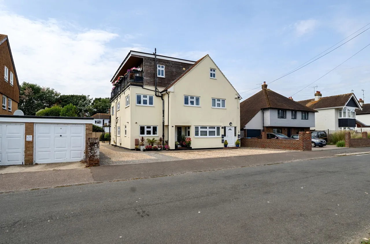 Selsey Avenue, The Pearl, PO21, photo 19